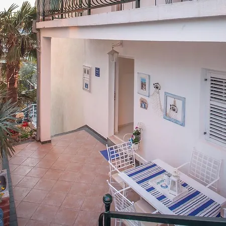 Apartment Kairos Podgora Exterior photo