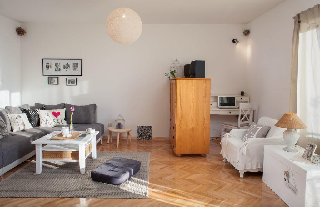Kairos Apartment *